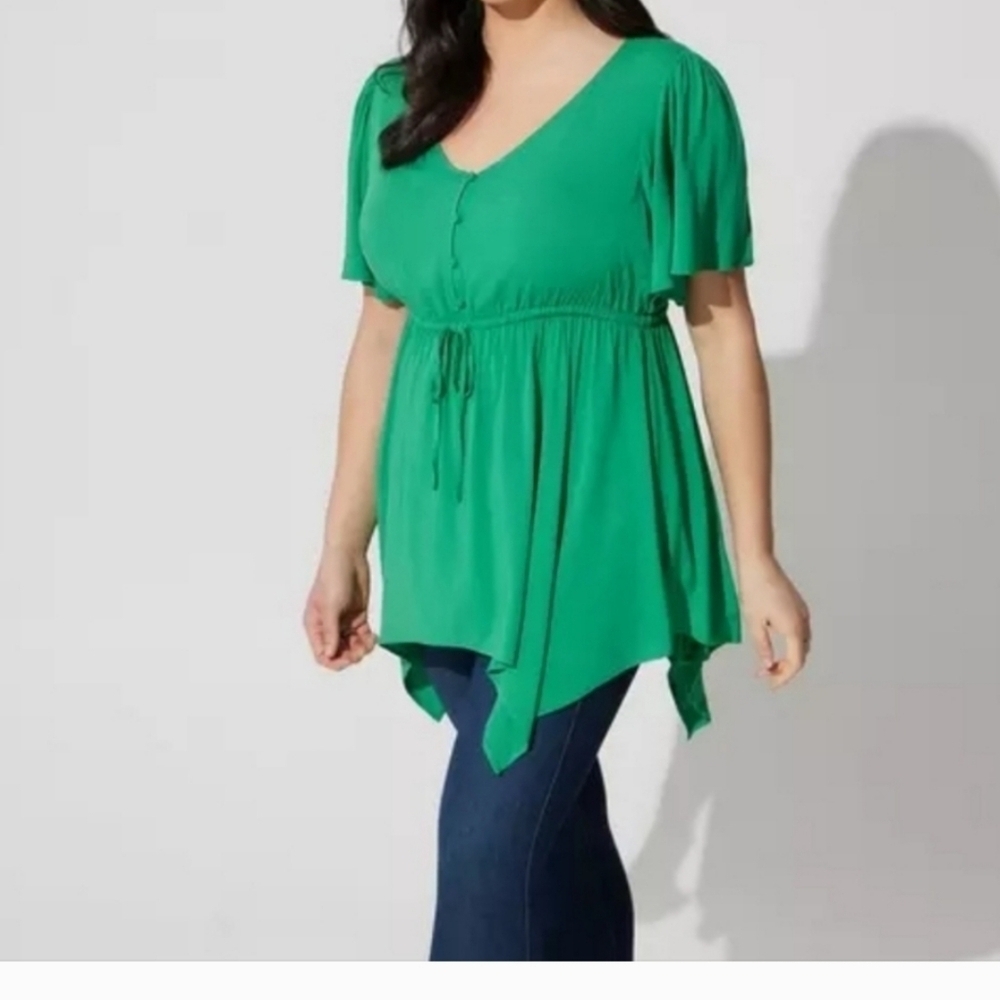 Nwot Torrid 3x Rayon Slub Sharkbite Babydoll Flutter Sleeve Top